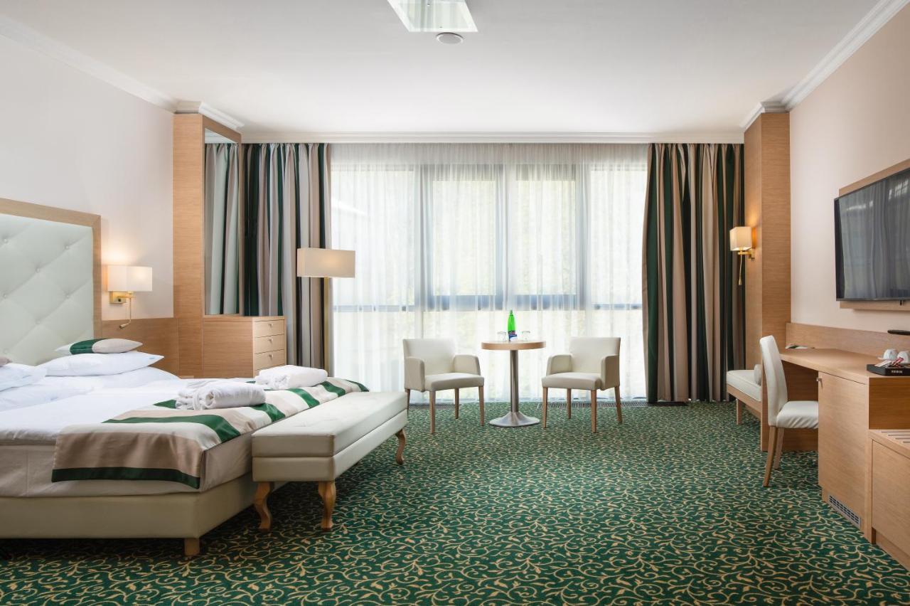 Grandhotel Nabokov Mariánské Lázně Екстериор снимка