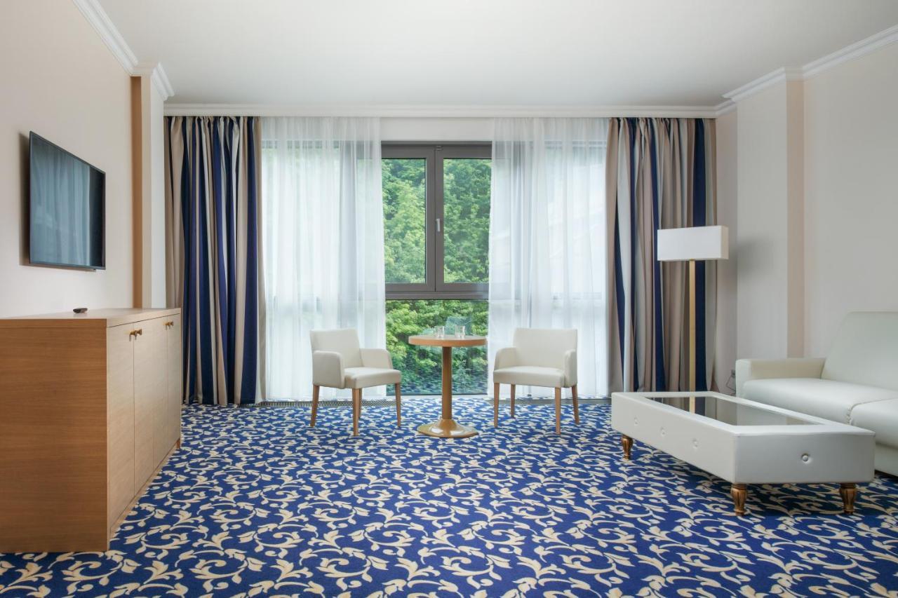 Grandhotel Nabokov Mariánské Lázně Екстериор снимка