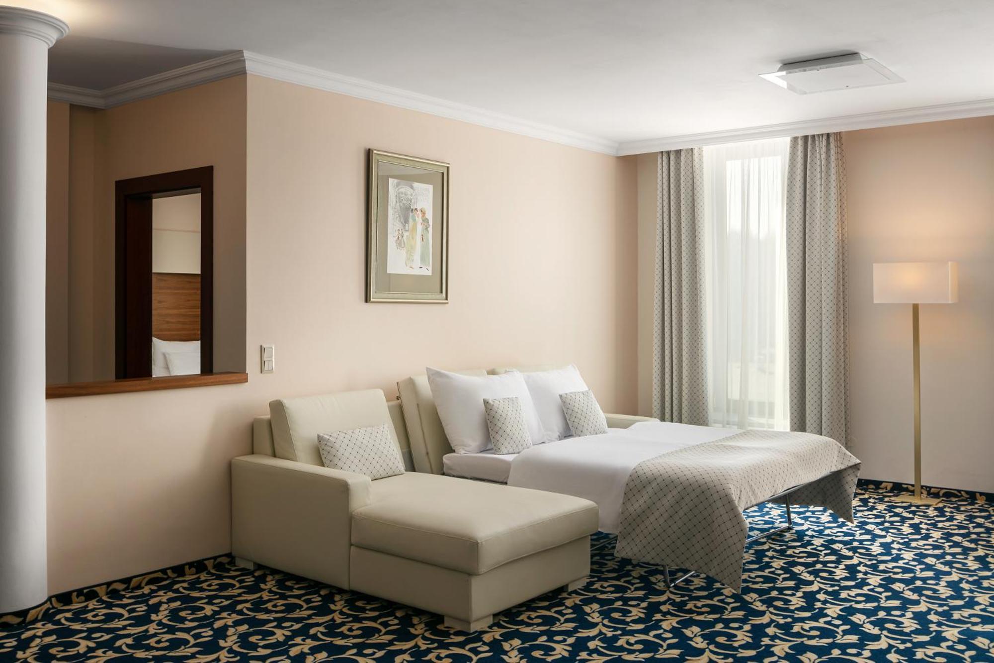 Grandhotel Nabokov Mariánské Lázně Екстериор снимка